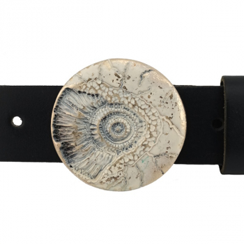Preview: Design Belt Buckle Ammonite gold cream from Umjubelt - with belt